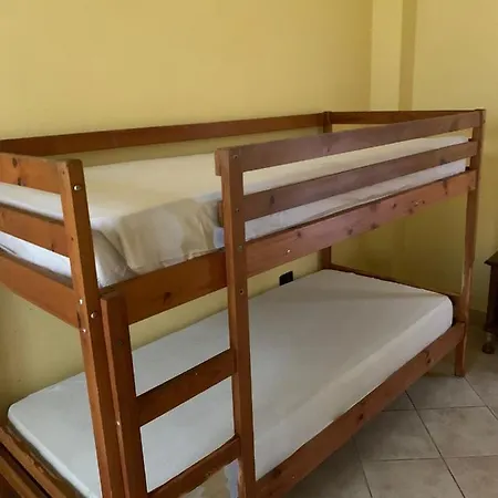 Menelao Apartment *
